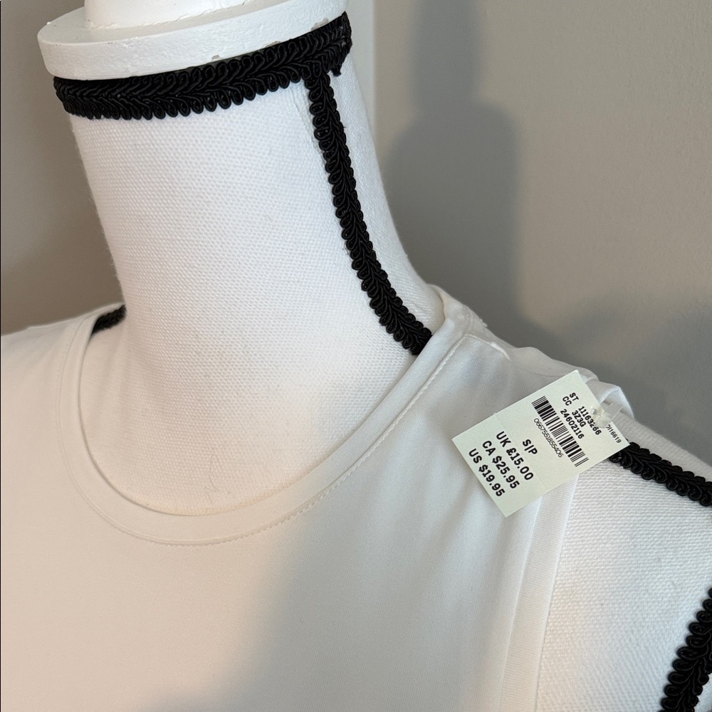 Victoria's Secret White Tank Top - No Bad Vibes - Picture 2 of 2